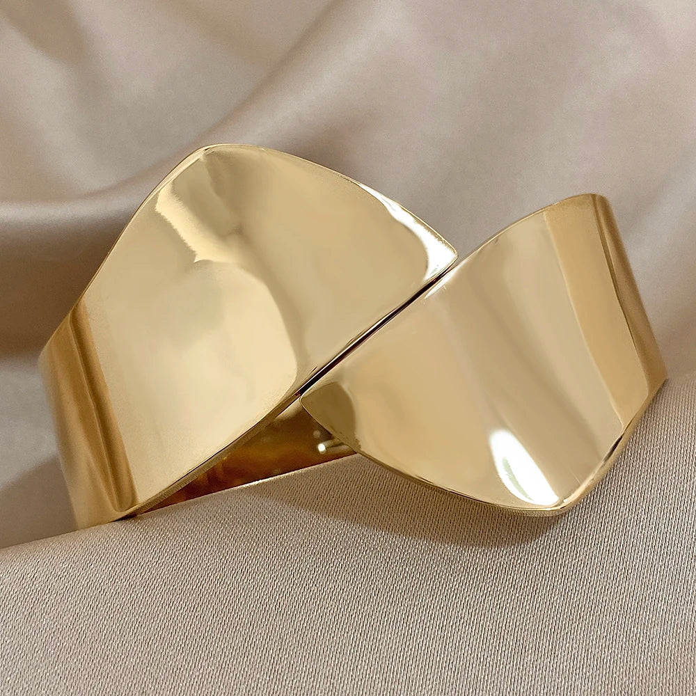 Chunky Crossed Cuff Bracelet - Noah