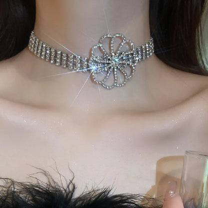 Flower Crystal Choker - Daniella