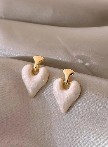 White Love Oil Dropping Earrings - Galia