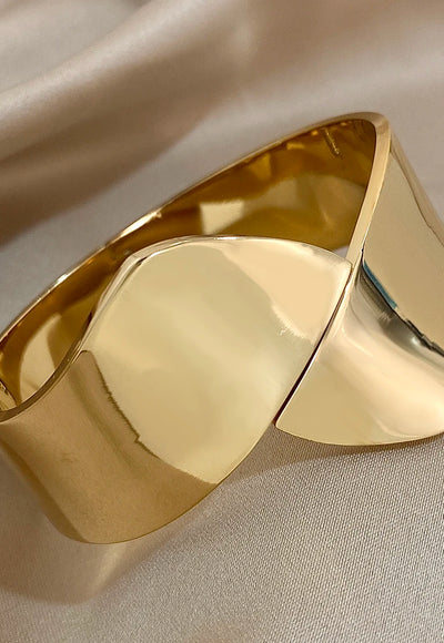 Chunky Crossed Cuff Bracelet - Noah