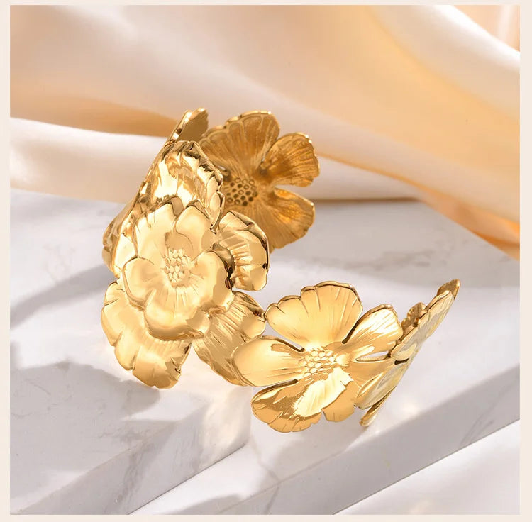 Floral Cuff Bracelet - Lilika