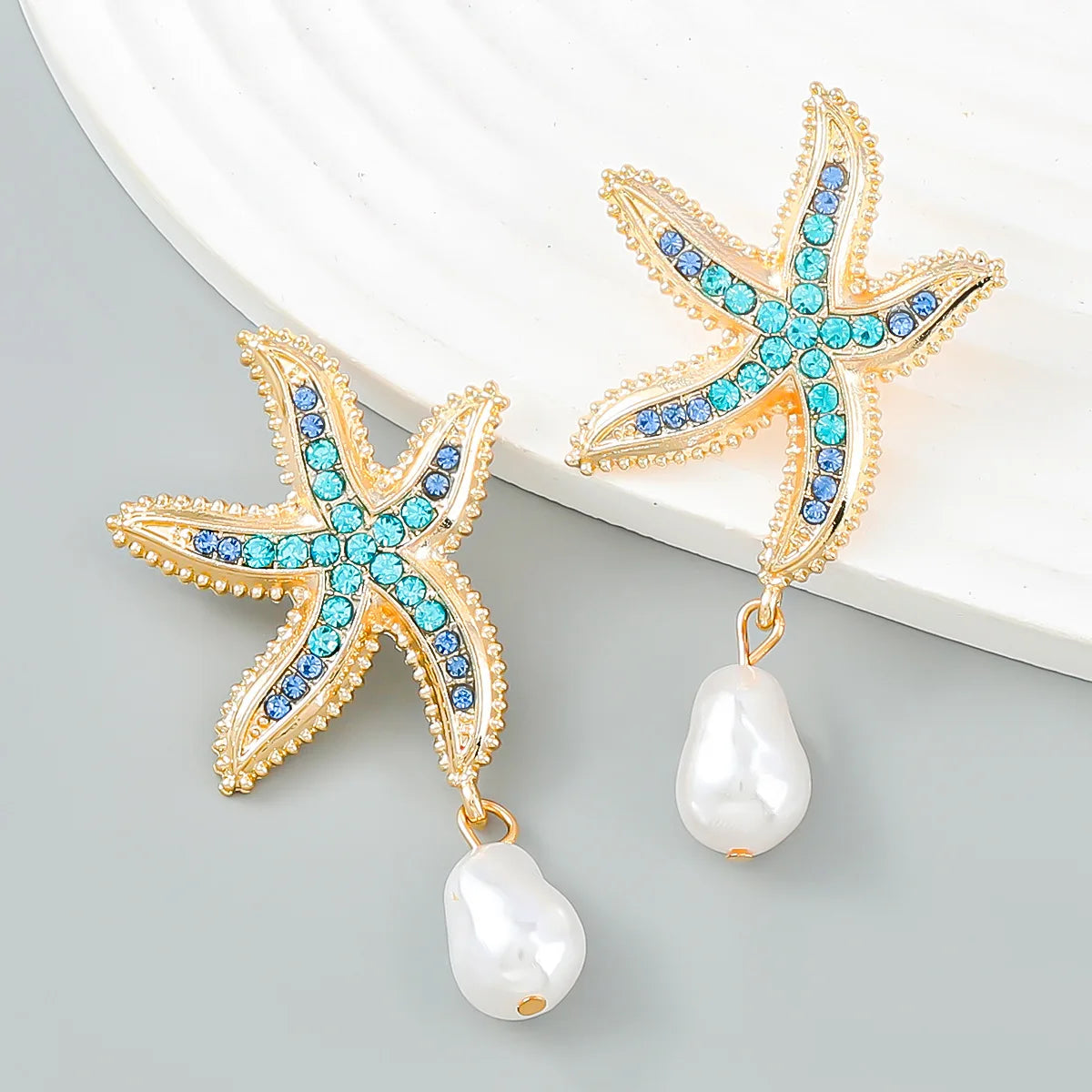 Rhinestone Starfish Earring - Akira