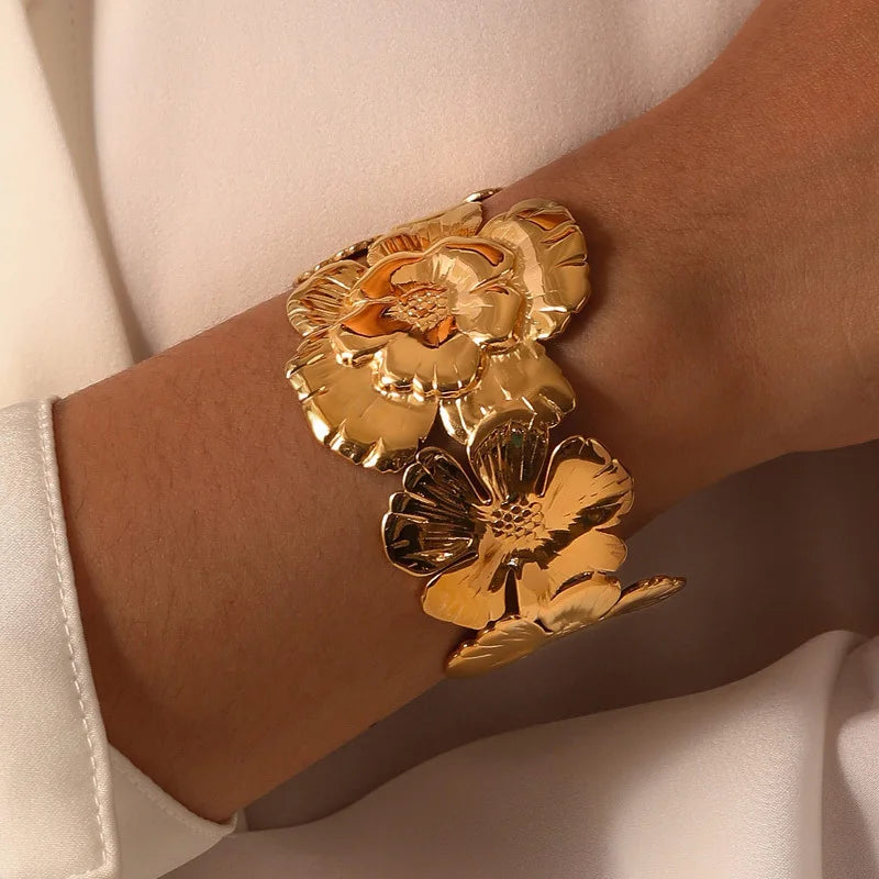 Floral Cuff Bracelet - Lilika