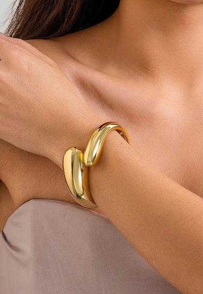 Thick Chunky Cuff Bracelet - Enola