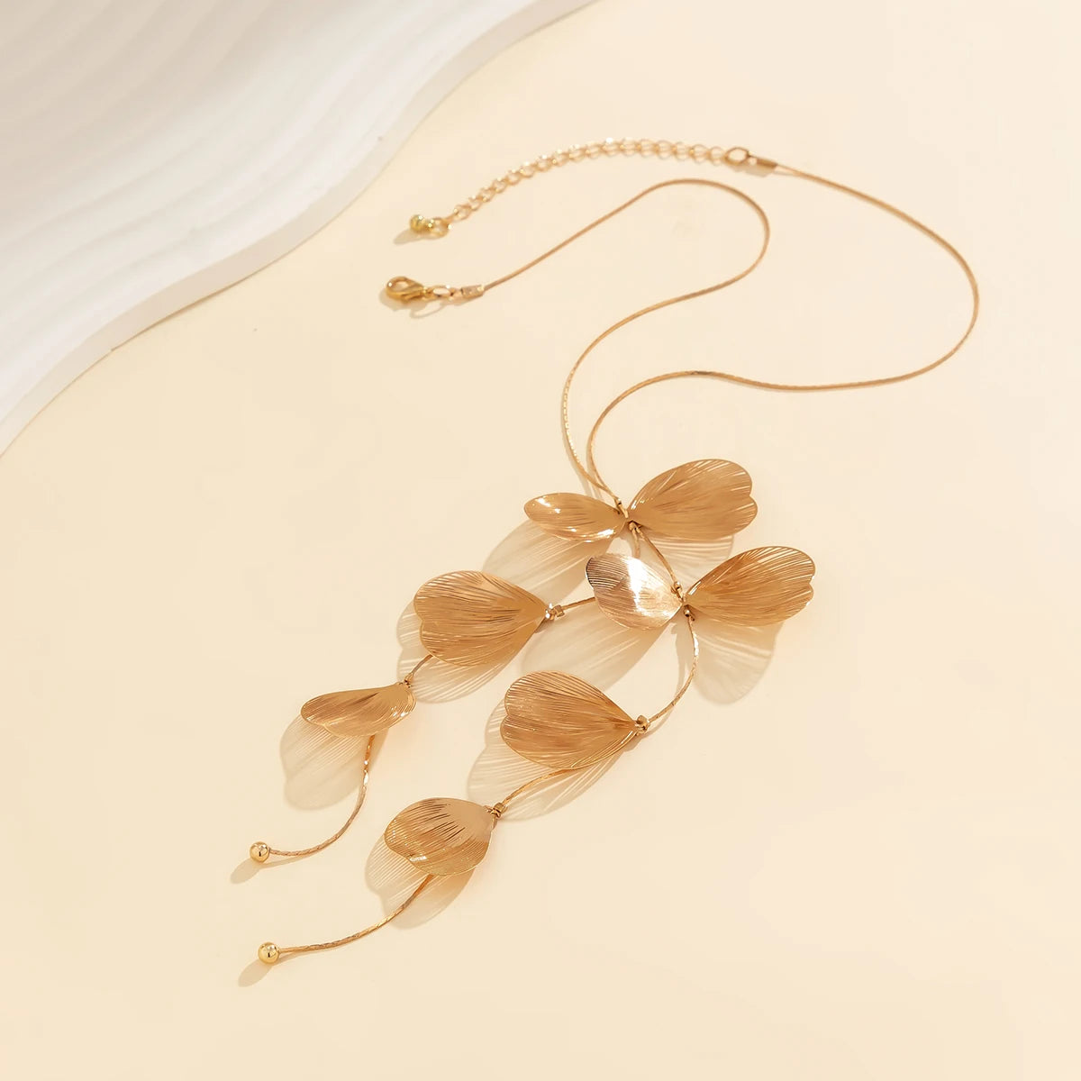 Leaf Petals Charm Long Necklace - Aria