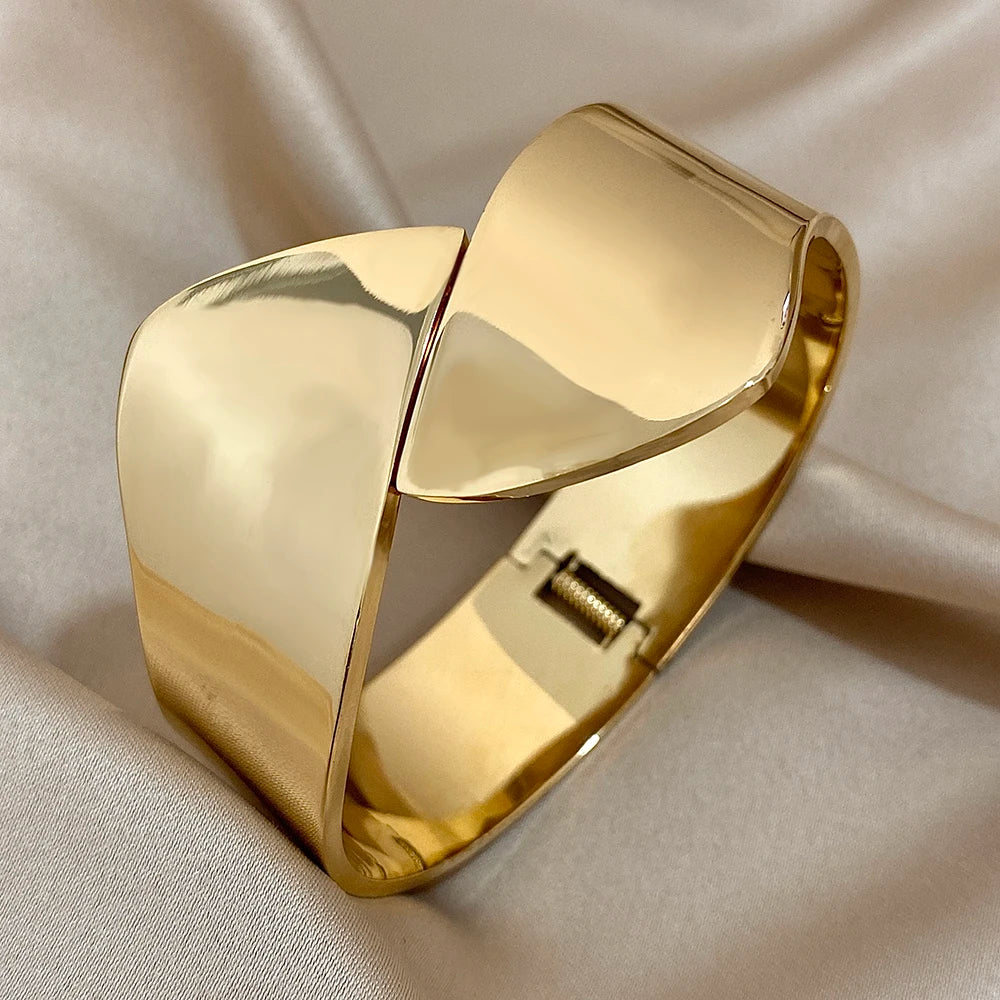 Chunky Crossed Cuff Bracelet - Noah