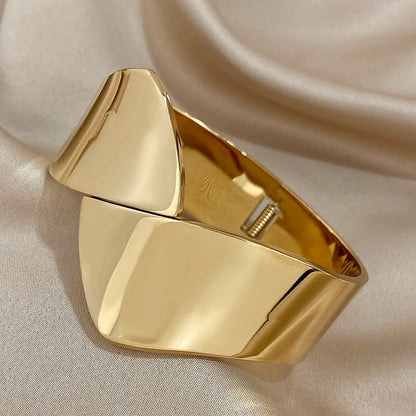 Chunky Crossed Cuff Bracelet - Noah